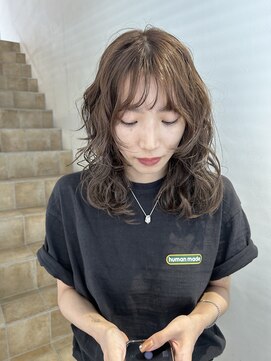 バズ(BUZZ) 明るめグレージュ（buzz十和田）