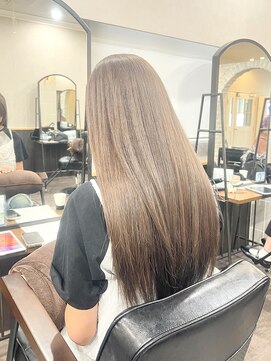 ルクスバイアフィナー(Luxo by Afinar) 透明感たっぷりブラウン