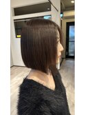 前下がりボブ×シアーベージュカラー
