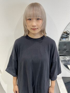 ラミエバイメルト 下北沢(lamie by melt) 顔まわりウルフレイヤーホワイトベージュケアブリーチダブルカラ