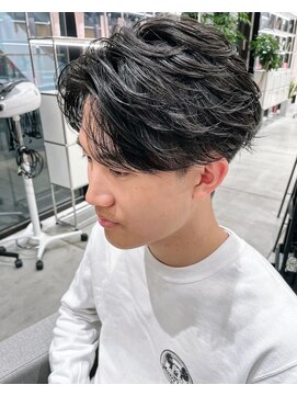 ステアケース 武蔵小杉店(stair:case) スタイリングの簡単さ断トツNo.1フェザーパーマ♪