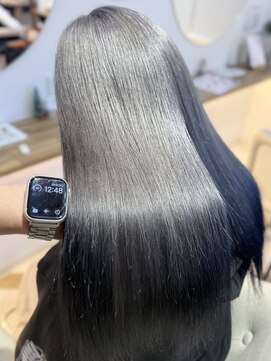 ラビスモア(Lovis moa) 切りっぱなしボブ/ピンクブラウン/エアリーロング/美髪のススメ