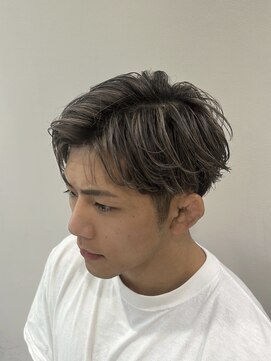 エアー 銀座タワー(AIR) メンズカット/ハイライト/メッシュ/ ブリーチ/刈り上げ