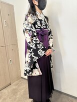 クルム(KURUMU)&nbsp;卒業　袴　ハーフアップ　バラアレンジ