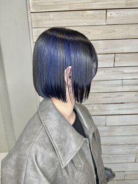 デコヘアー キートス(DECO HAIR kiitos) ブルーアクセ×ストレートタイトボブ