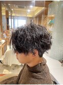 波巻きスパイラルパーマツーブロックショートマッシュ
