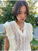 ウルフカットくびれヘアアプリコットオレンジショートボブ