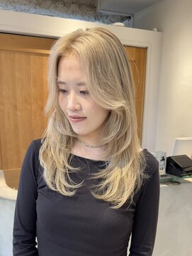 テトラ バイ ネオリーブ 横浜西口店(tetra by neolive) ブロンド　ホワイトベージュ　ロングレイヤー　ブリーチ　横浜★