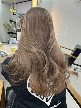 アリープアウル(ALEAP owl) ブリーチありダブルカラー/レイヤーカット/ハニーベージュ