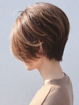 ミュウ(Private hair salon Miu)の写真/小顔カットが得意なMiuは似合わせ力抜群！ヘアバランスを考えるカットでつい見惚れちゃうショートヘアに♪