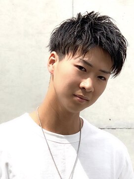 クオンヒール 淀屋橋店(QUON HEAL) スペインカール/スパイキーショート/フェザーパーマ/フェード