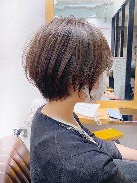 アヴァロン(AVALON) 絶壁解消×イルミナカラー×ひし形丸みショート永田