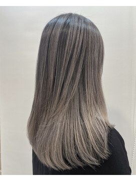 イト(ito.) 外国人風バレイヤージュ_アースカラー_くびれヘアツートンカラー