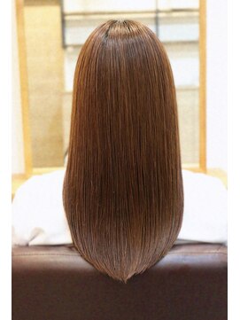 ケアリー(carely) サラ艶セミロング