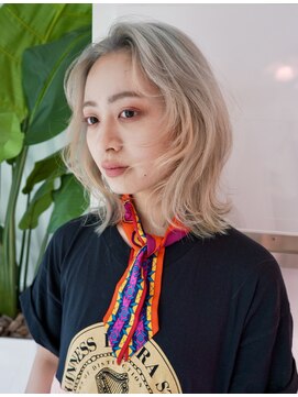 プネル 渋谷(PUNEL) ベージュ ケアブリーチ 渋谷 佐藤