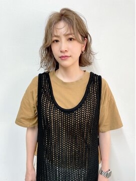 イキ(ikiii) ボブ/グレージュ/ベージュ/ハイトーン