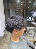 ツイストスパイラルツイストメンズパーマ波巻き縦落ちツイスパ