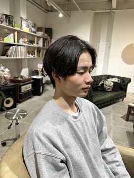 シラス(SiLasu) メンズナチュラルセンターパート