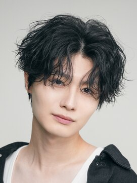 テン 心斎橋(tenn.) 難波ツイストパーマメンズスパイラルパーマフェザーショート色気