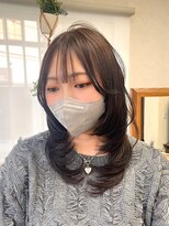 リングバイモアムー(Ring by Moremuu)&nbsp;ハッシュレイヤー　Issyカット