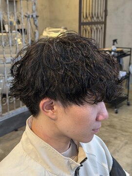 ルーメン 岐阜(ROOO MEN) メンズカットマッシュツーブロック波巻きスパイラルパーマ