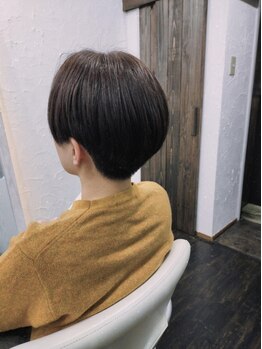 ユラウ(yurau)の写真/どこから見ても綺麗なシルエットが実現！アイロンやコテを使わず、乾かすだけで仕上がりがよいスタイルに◎