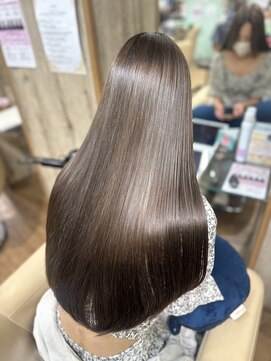 レガロ(REGALO RESORT) エグチ】芯から美しい艶ストレート/髪質改善/冬カラー