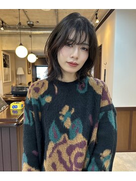 ミディアムレイヤーカット/ハイレイヤーカット/バタフライカット