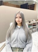 高知ケアブリーチホワイトシルバーカラーロング