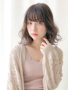 リリアン 表参道(relian) ふわっと揺れるフェミニンボブ