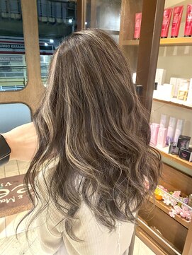 リー ヴィータ 上新庄(Lee Vita) コントラストハイライト×エアータッチ×ベージュハイライト