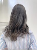 ほどよい透け感のダークグレージュ★★