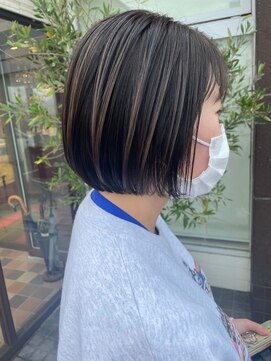 アース コアフュールボーテ 川中島店(EARTH coiffure beaute) ダークブラウンハイライトミニボブ