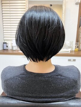 ニット 銀座(knit) 《knit銀座》大人黒髪20代30代40代ショートボブ丸み前下がり