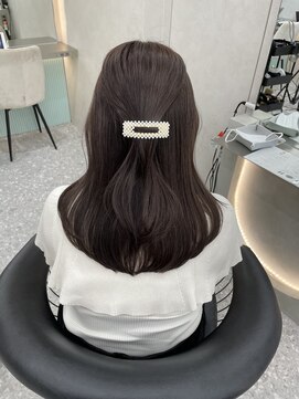 ロンド マーレ 天神大名店(Lond mare) イメチェン/チェリーブラウン/フェミニン/ダークアッシュ/束感