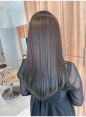 <長まなみ>乾かすだけでしっとりまとまるストレートロング