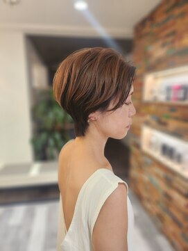 リコ エスト 上野店(lico est) 丸みショート/大人ショート/ツートーンカラー/ショートウルフ