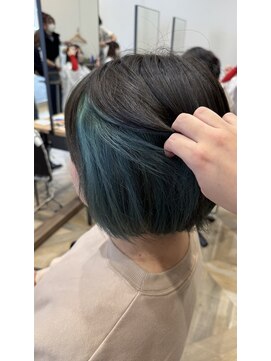 グランデュール サンストリート浜北店(GRANDEUR) エメラルドグリーンインナーカラー