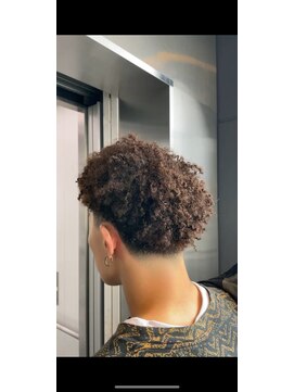 マノン バイ エイチ(MANON by H) 針金パーマ