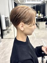 大人かわいい小顔ショートショートヘア30代40代50代白髪ぼかし