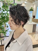 ヨール(YOL)&nbsp;大人可愛いショート/小顔/ハイライト/白髪ぼかし/30代/40代