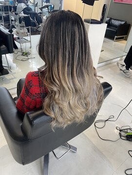 シャンプーボーイエイムス(SHAMPOO BOY aims) バレイヤージュ