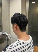 短髪黒髪アップバング刈り上げツーブロックマッシュ