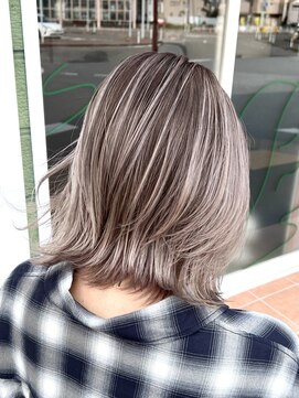 ファヴォリヘアー(favori hair) 【新潟】シャドールーツ/ボブ/デザインカラー