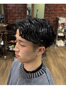 ラッドクルー バーバー ショップ(RADCREW BARBER SHOP) メンズパーマ/センターパート