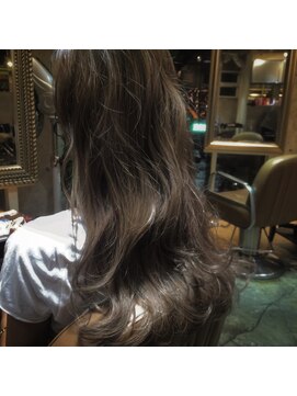 サロンドミルク 原宿(salon de MiLK) 【サロンドミルク原宿】イルミナグレー