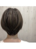 ショートボブ
