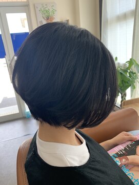 エスペシャル(Especial) 前下がりショートボブ