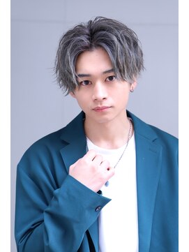 リップス 仙台ロフト(LIPPS) 【センタパート】ブリーチ一回　シルバー