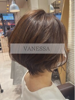 ヴァネッサ VANESSAの写真/”1、2本白髪が目立ってきた”そんな方にも◎白髪もカバーして理想の髪色に♪